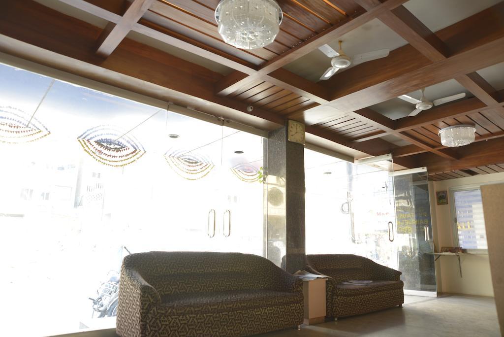Hotel Sri Sai Krupa Haïdarabad Extérieur photo